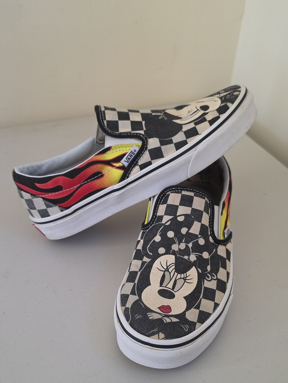 Disney x Vans Mickey & Minnie B/W Checkerboard Flame Classic Slip On Shoes W7.5